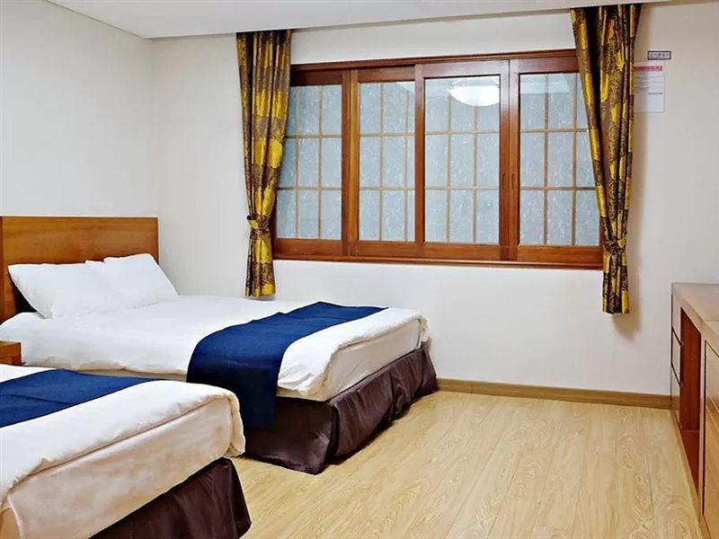 Jeju Parkside Tourist Hotel Kültér fotó