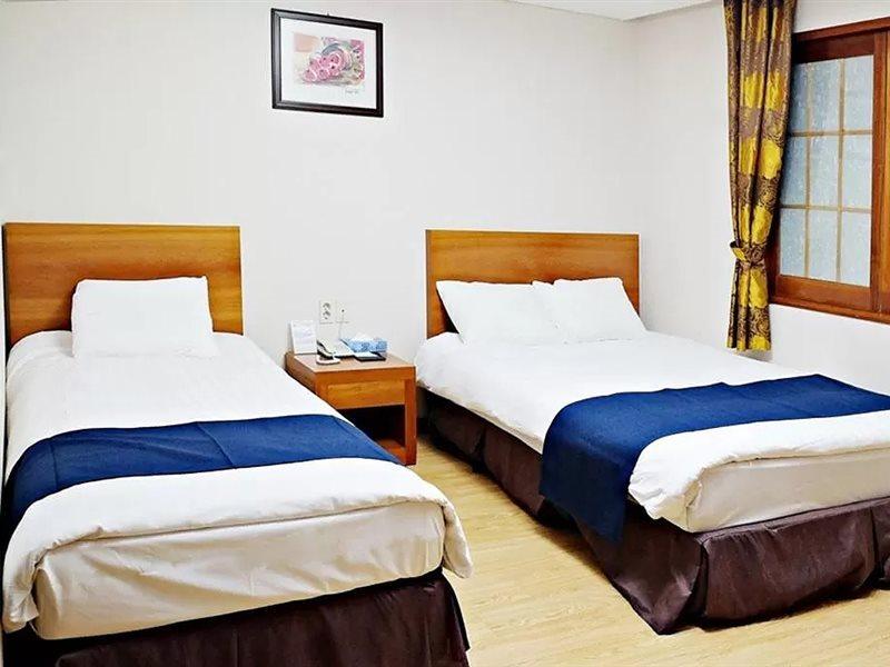Jeju Parkside Tourist Hotel Kültér fotó