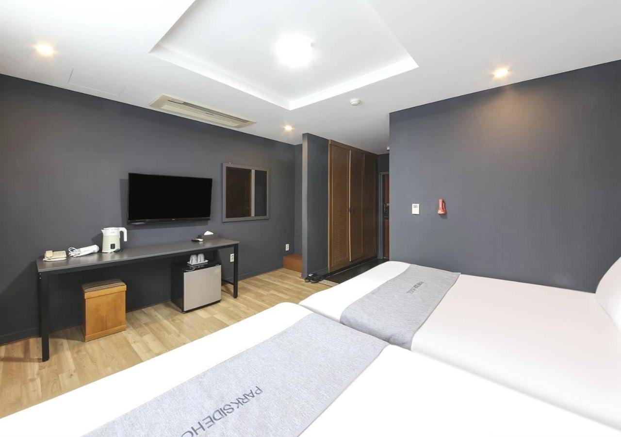 Jeju Parkside Tourist Hotel Kültér fotó